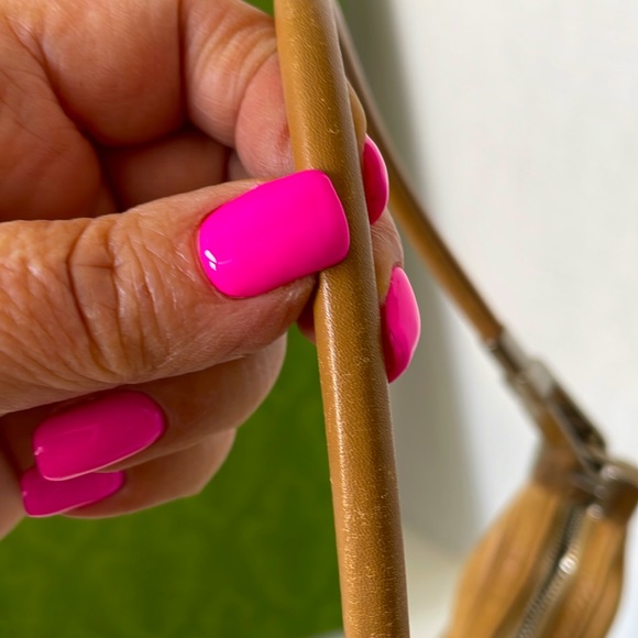 Authentic Gucci Shoulder Bag. - Picture 6 of 14